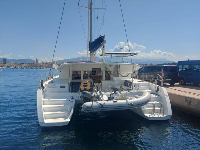 Lagoon 450 S - 4 + 2 cab. Nathalie