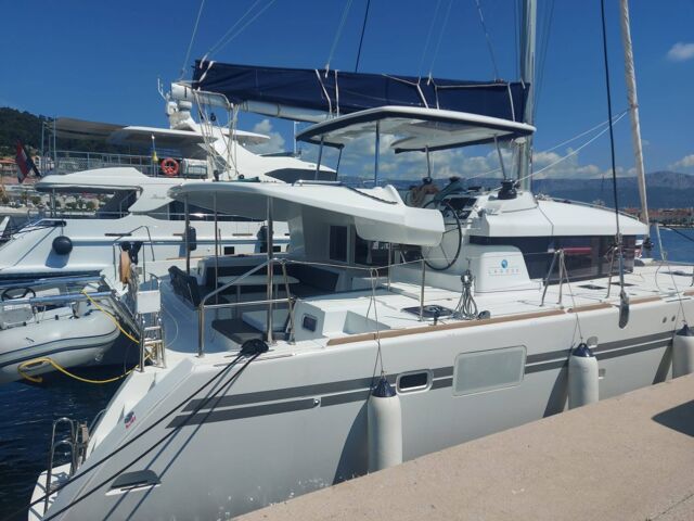 Lagoon 450 S - 4 + 2 cab. Nathalie