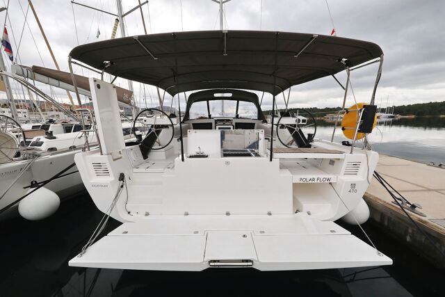 Dufour 470 - 4 cab. Polar Flow
