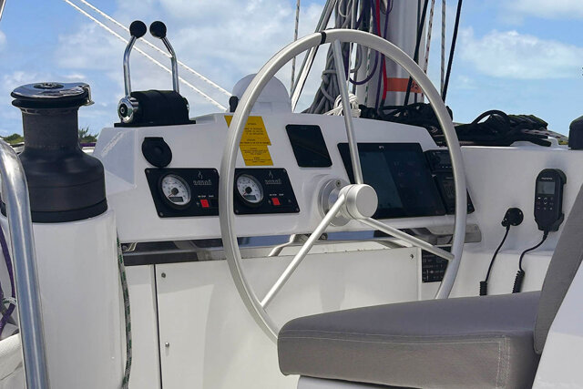 Bali 4.4 - 4 + 1 cab. Exodus