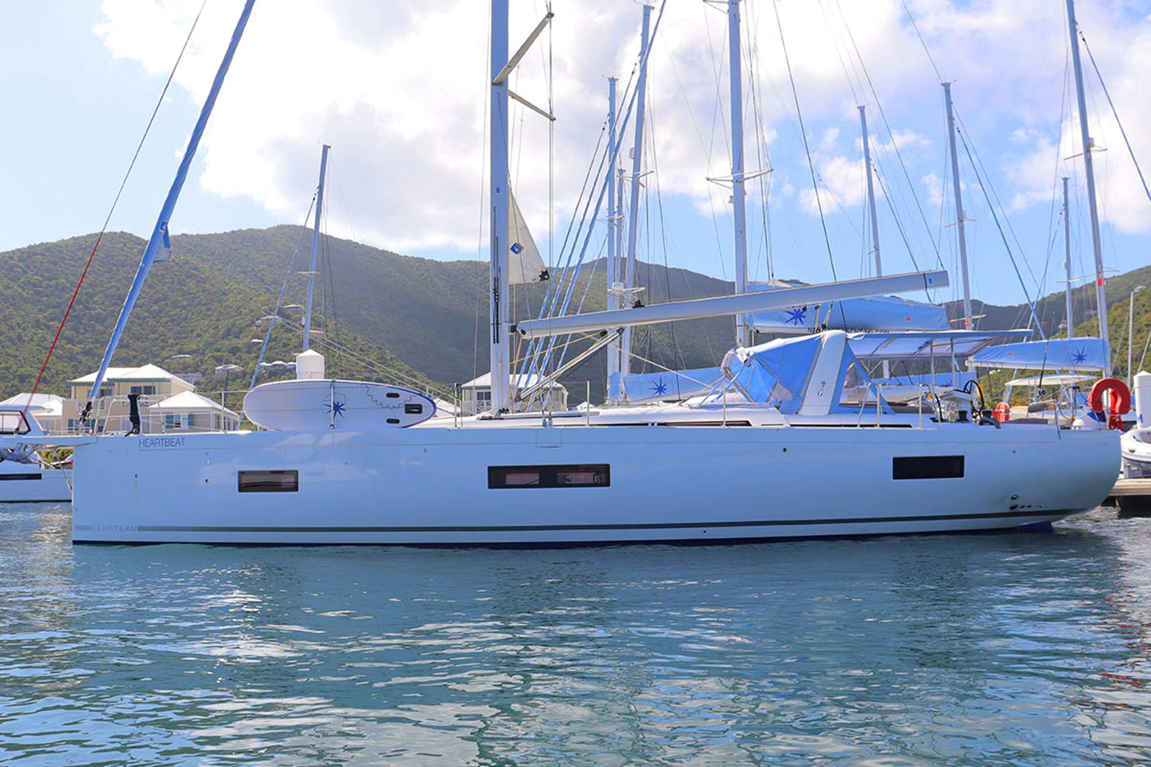 Oceanis 54 - 3 + 1 cab. Heartbeat