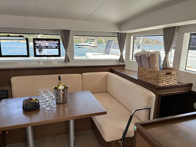 Lagoon 40 - 4 + 1 cab. Mithra