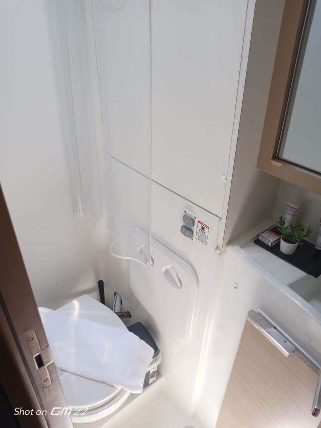 Lagoon 40 - 4 + 1 cab. Shima
