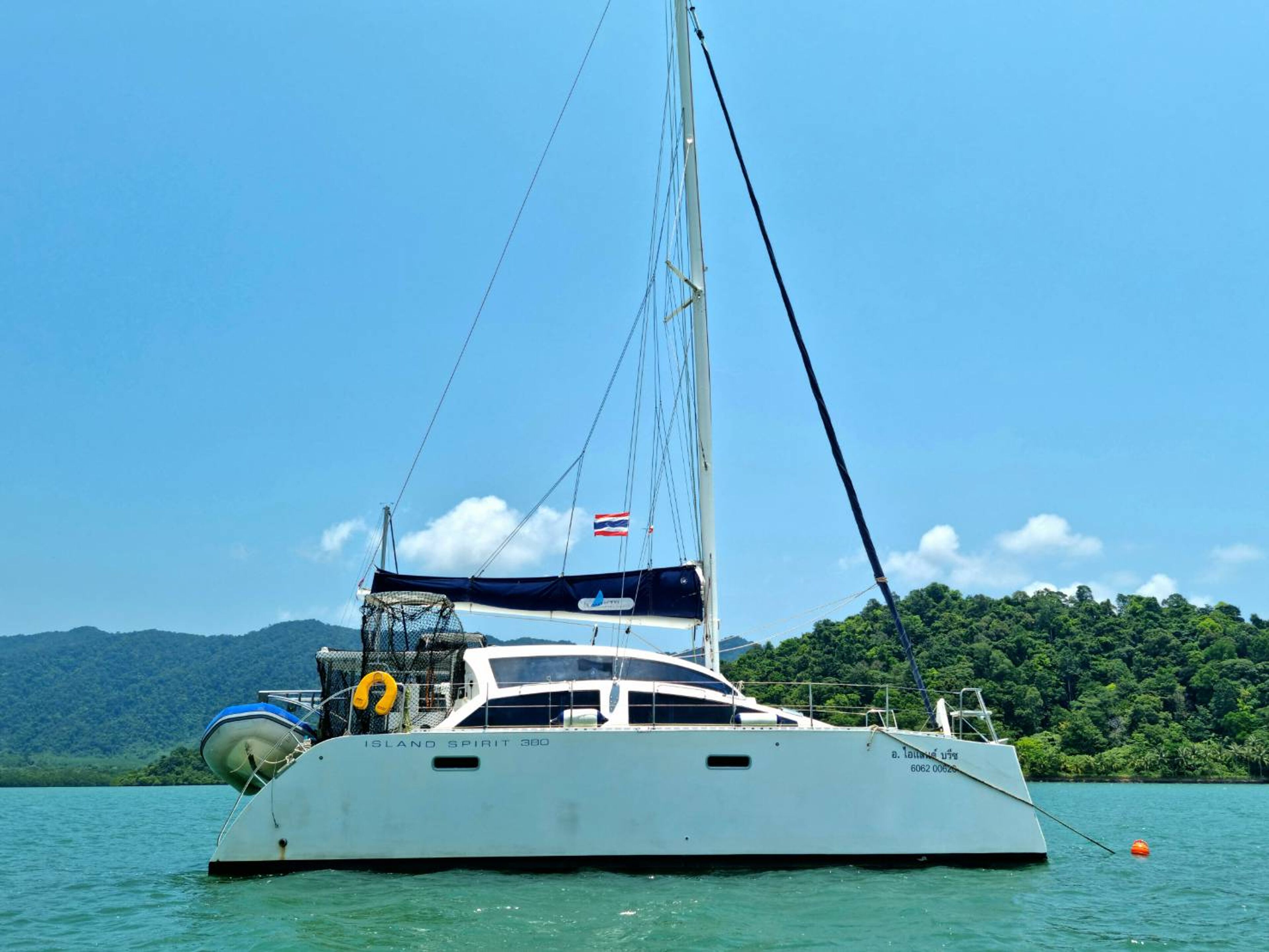 Island Spirit 38 - 4 cab. Island Breeze
