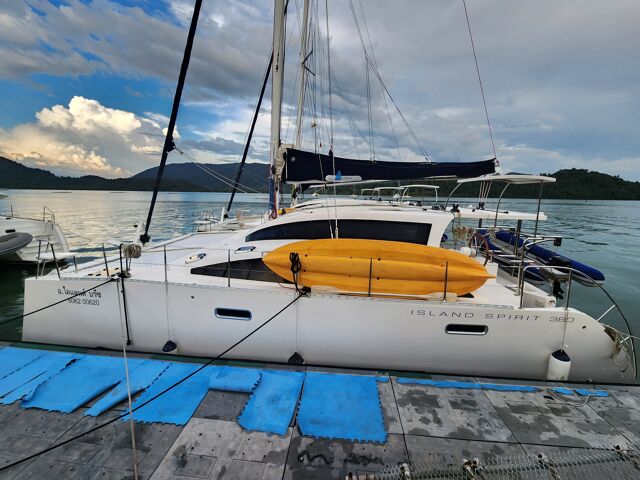 Island Spirit 38 - 4 cab. Island Breeze