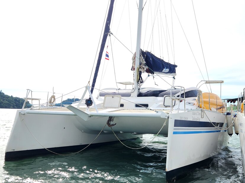 Island Spirit 38 - 4 cab. Island Time
