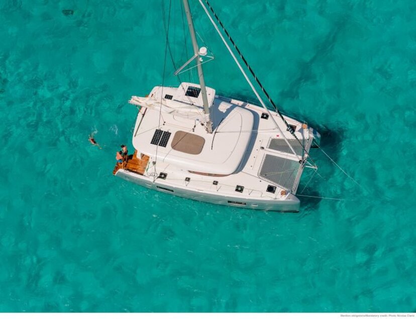 Lagoon 42 - 4 + 2 cab. Pirelli
