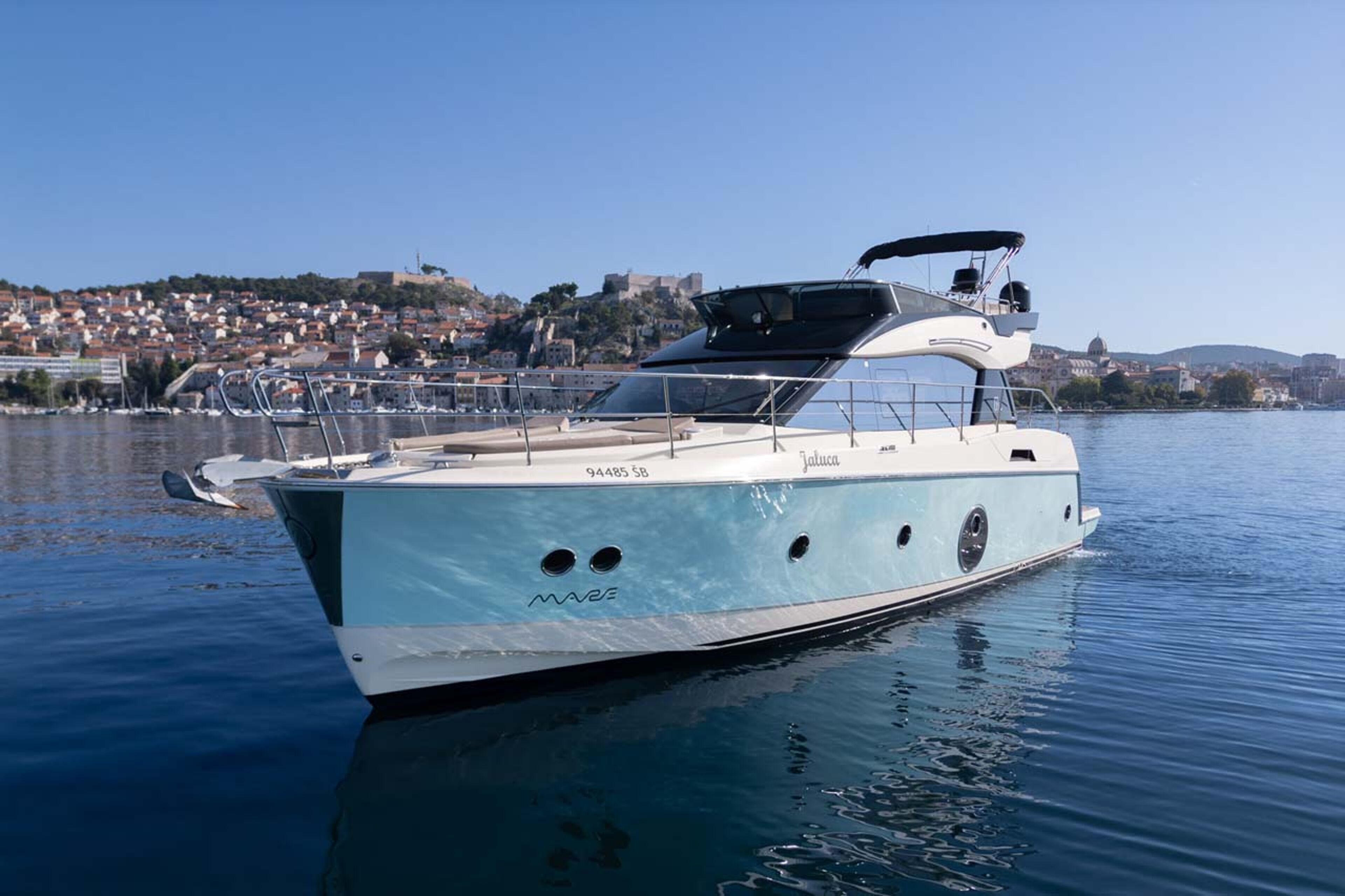 Monte Carlo 5 - 3 + 1 cab. Jaluca