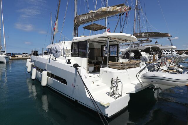Bali 4.1 - 4 + 1 cab. Wendy