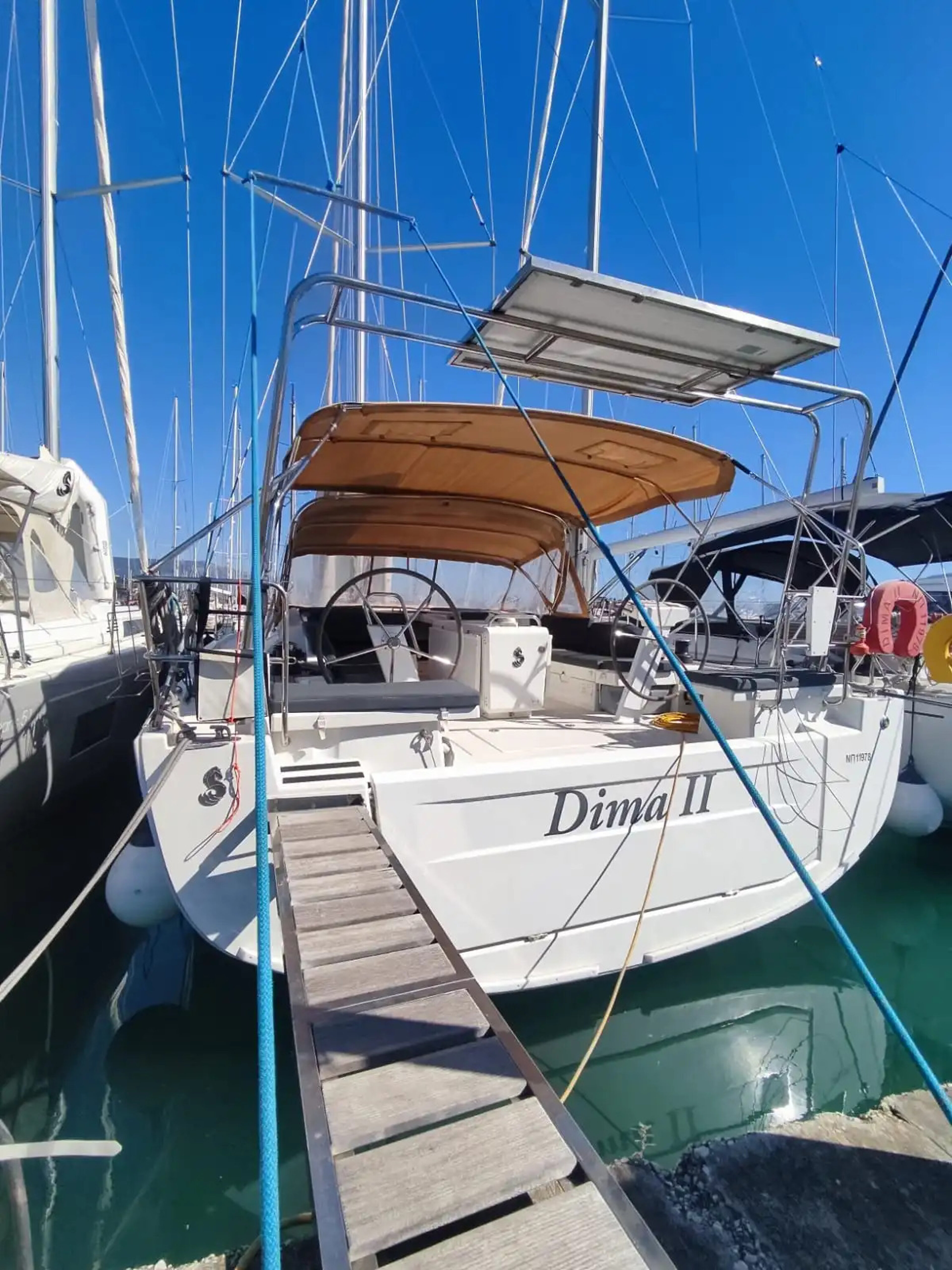 Oceanis 51.1 - 5 + 1 cab. Dima II