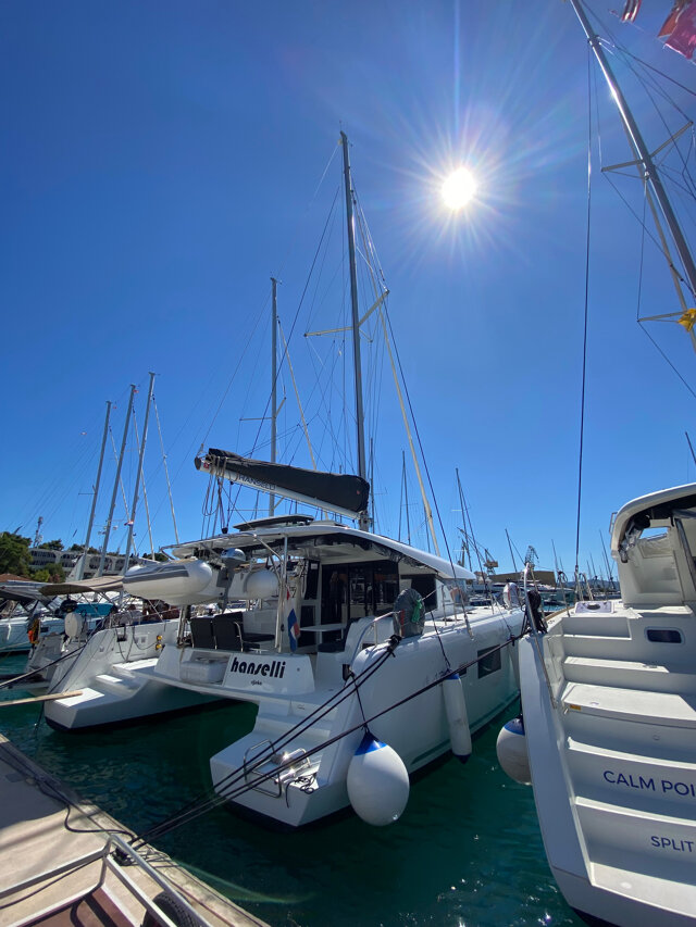 Lagoon 42 - 4 + 2 cab. Hanselli