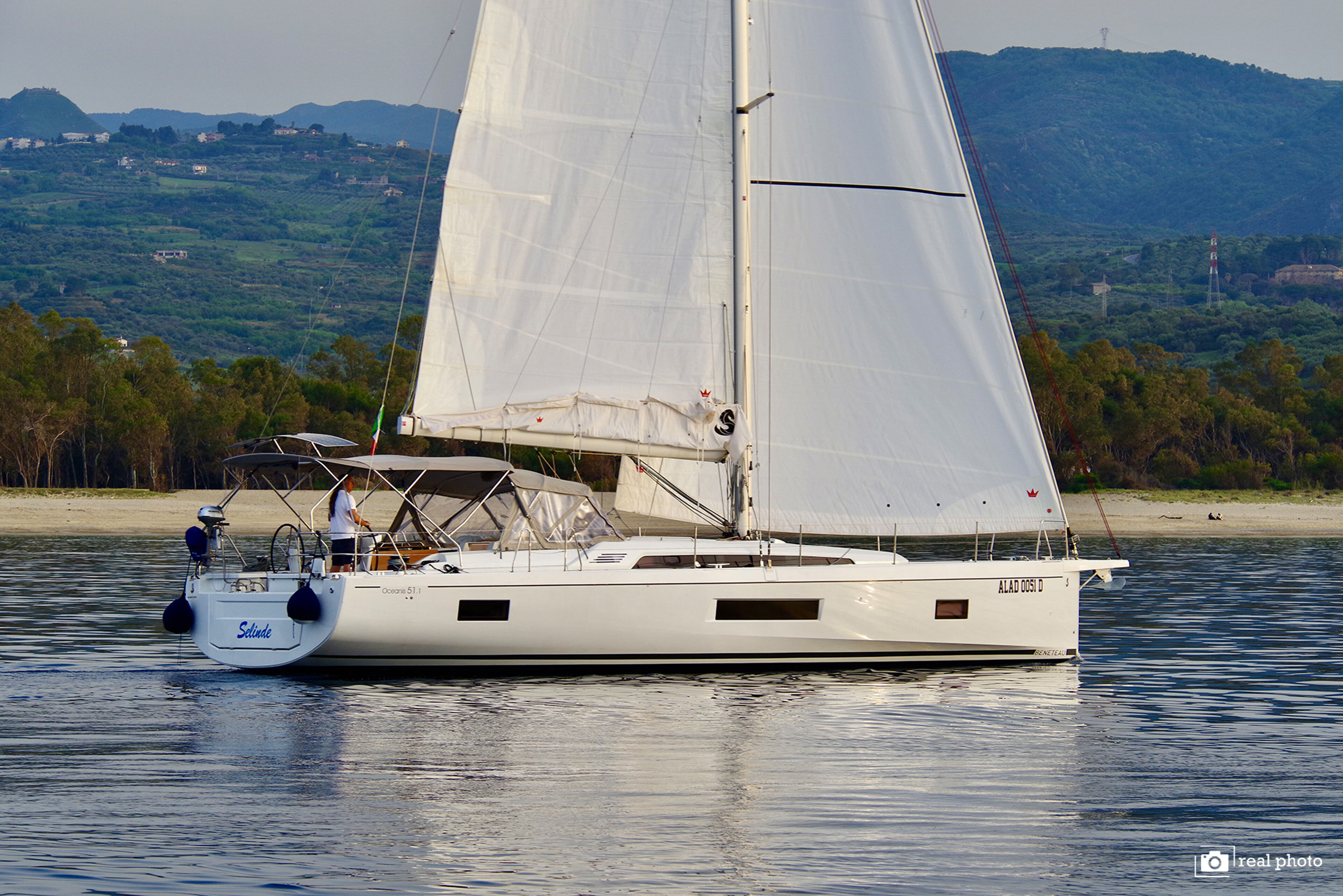 Oceanis 51.1 - 5 + 1 cab. Selinde