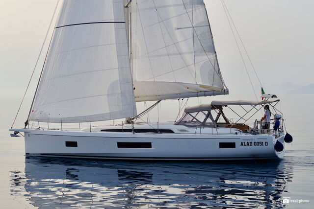 Oceanis 51.1 - 5 + 1 cab. Selinde