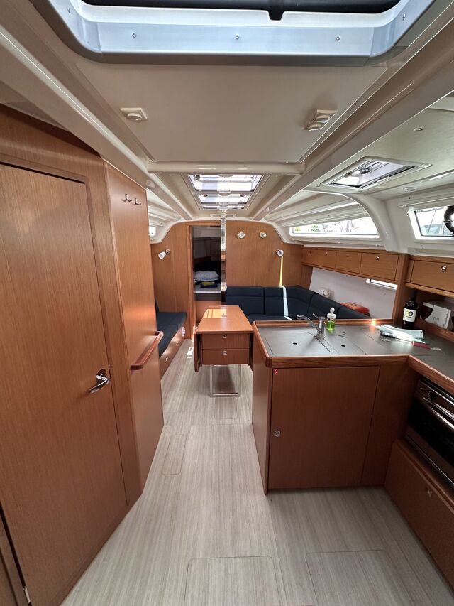 Bavaria Cruiser 37 - 3 cab. Crypto