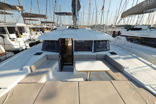 Bali 4.2 - 4 + 1 cab. Charmant