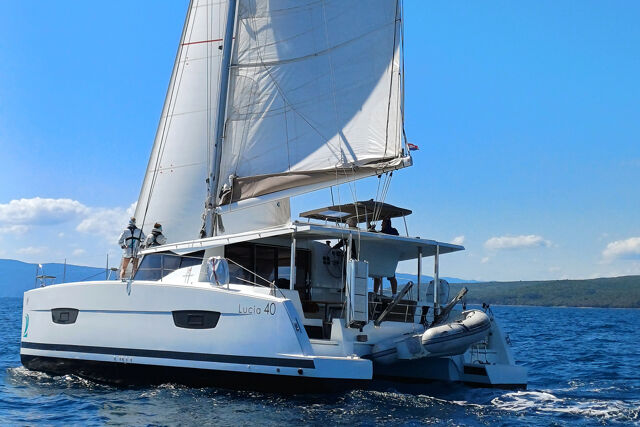Fountaine Pajot Lucia 40 - 4 cab. Luce