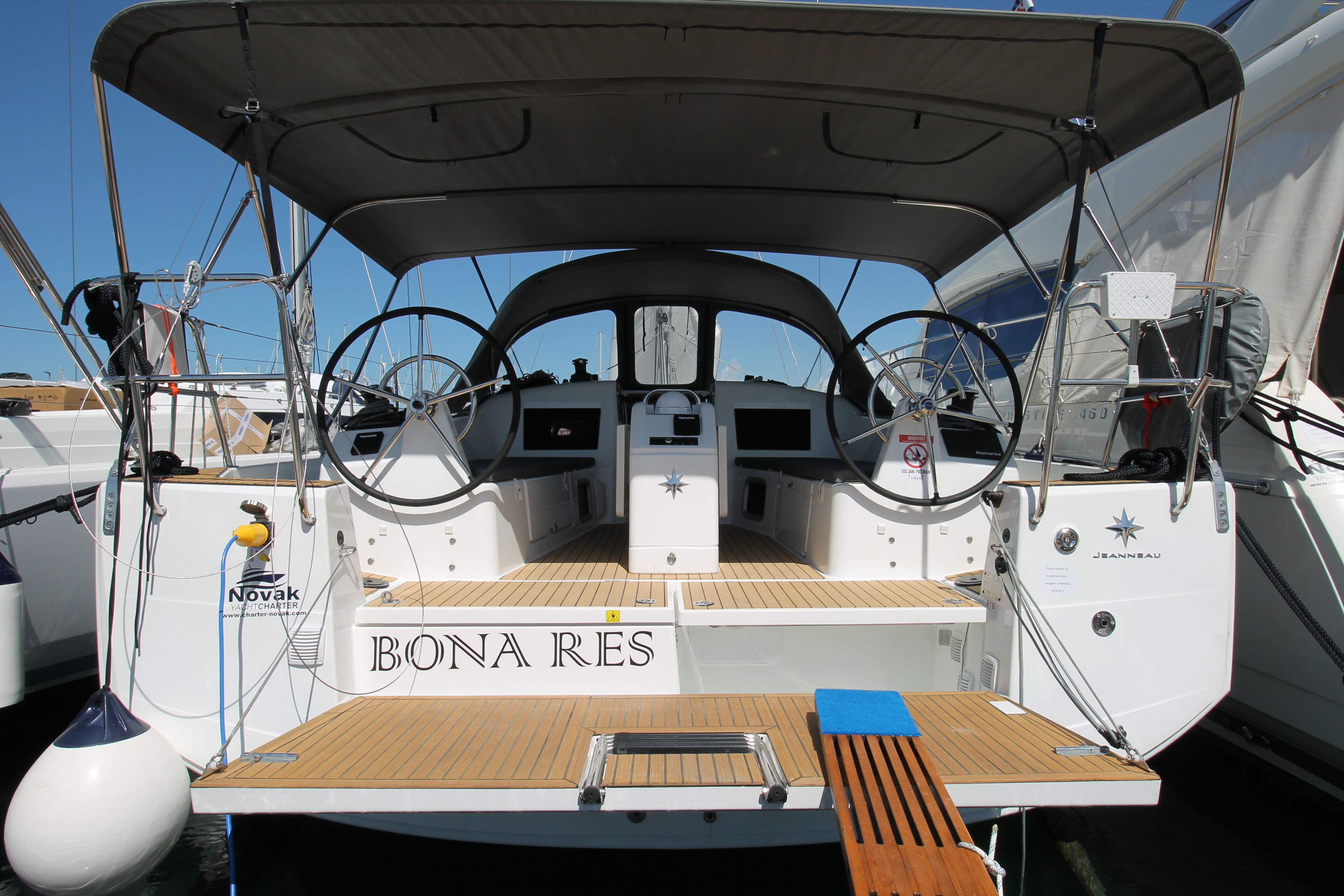 Sun Odyssey 410 - 3 cab. Bona Res