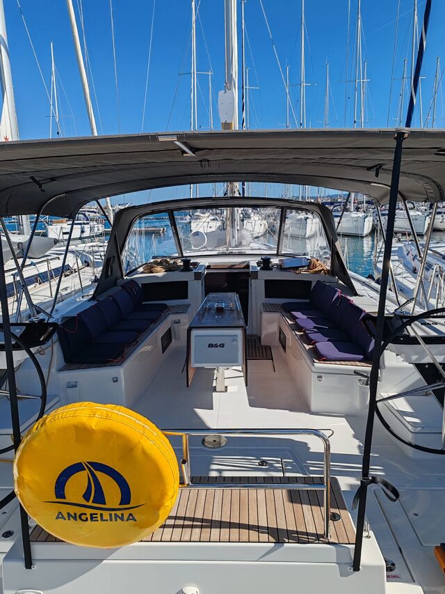 Dufour 530 - 6 cab. Dreamweaver