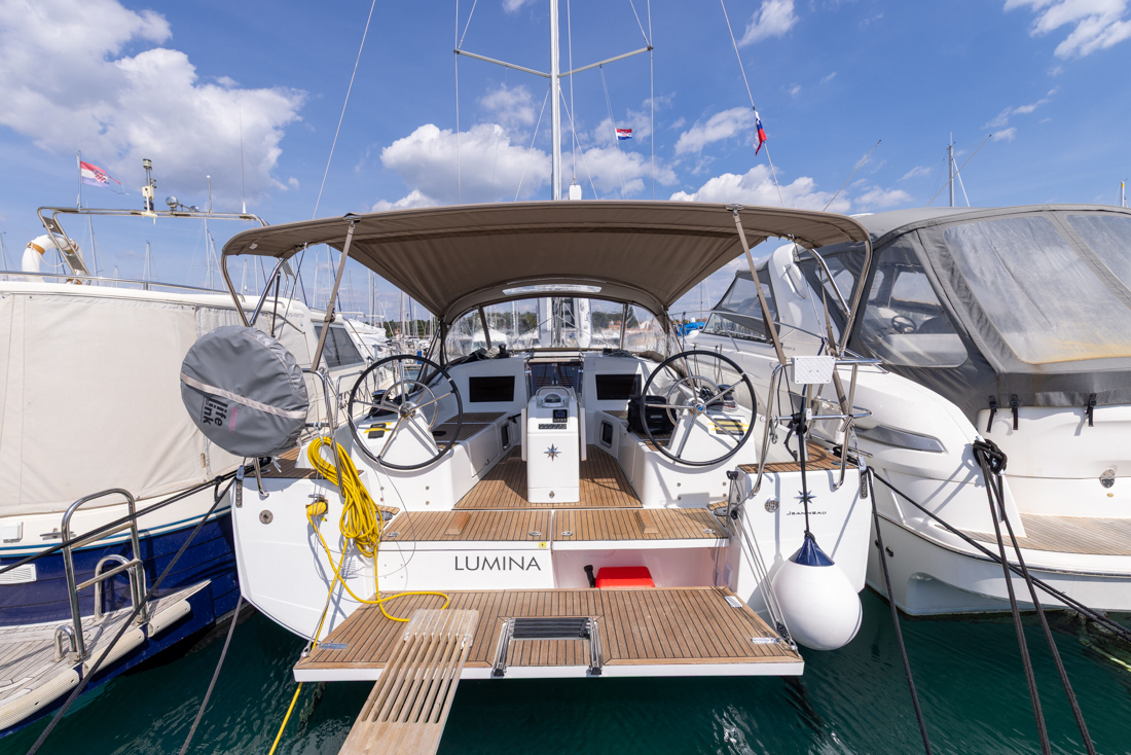 Sun Odyssey 410 - 3 cab. Lumina