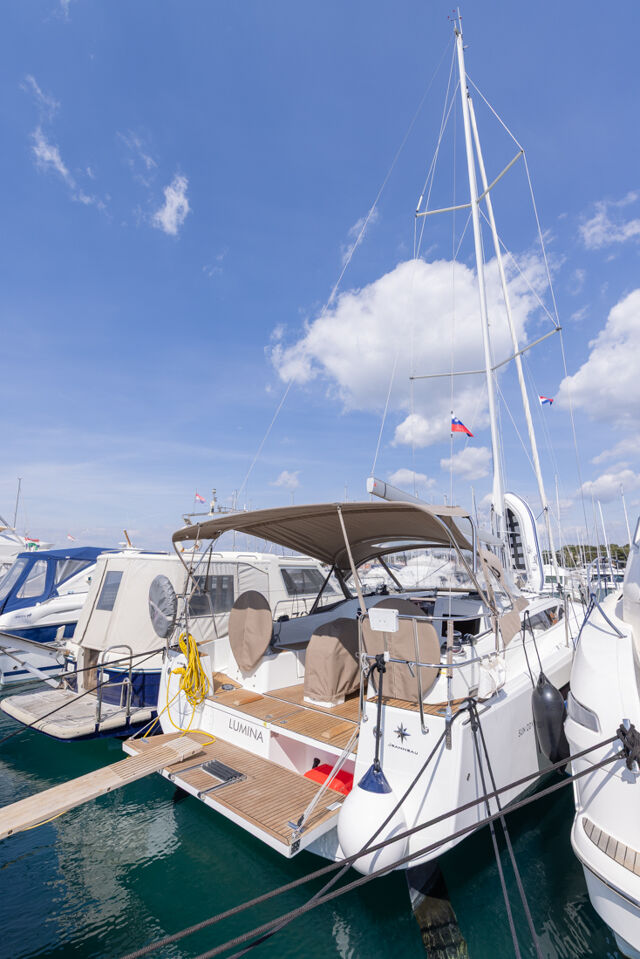 Sun Odyssey 410 - 3 cab. Lumina