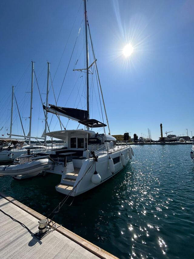 Lagoon 40 - 4 + 2 cab Sunlight