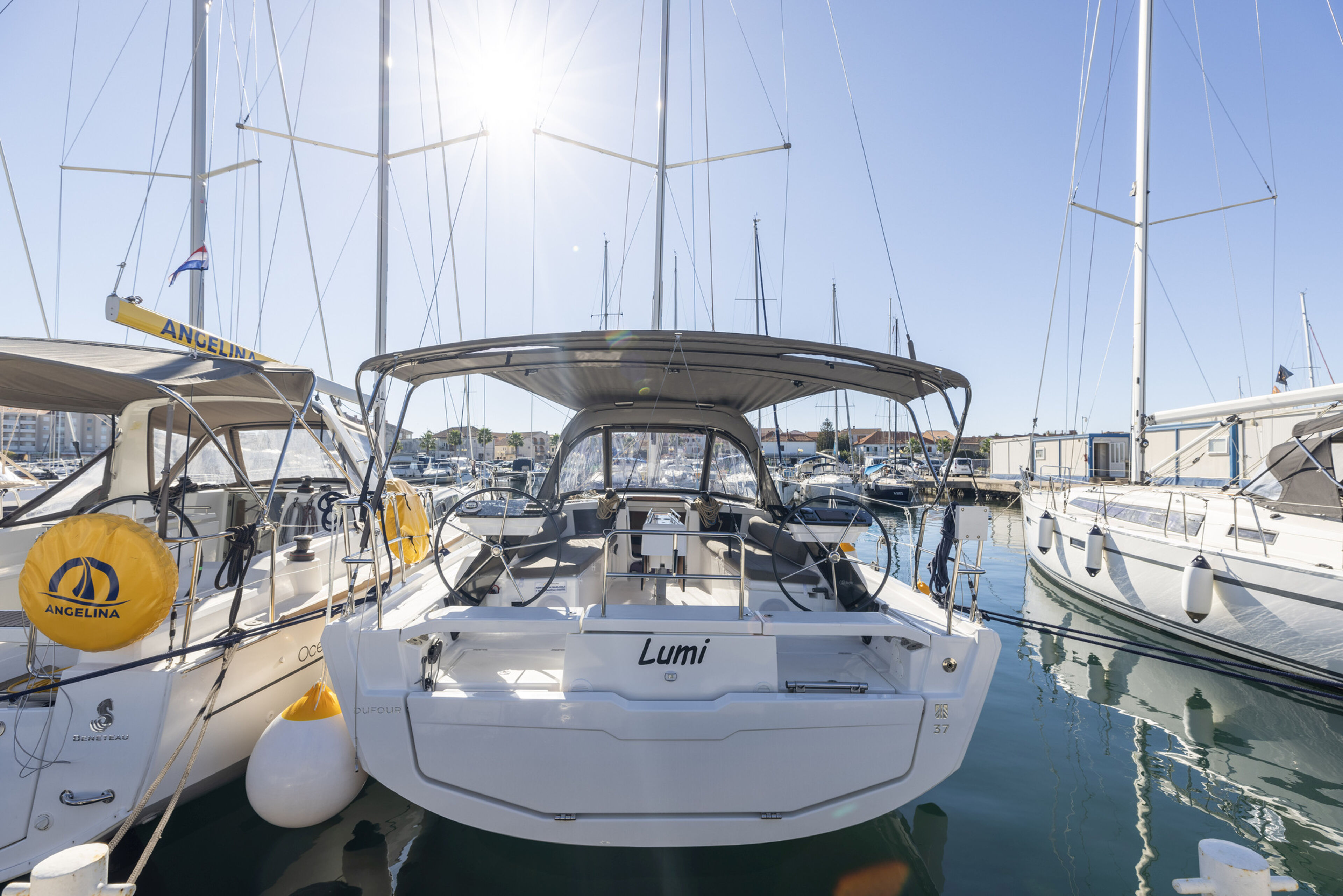 Dufour 37 - 3 cab. Lumi