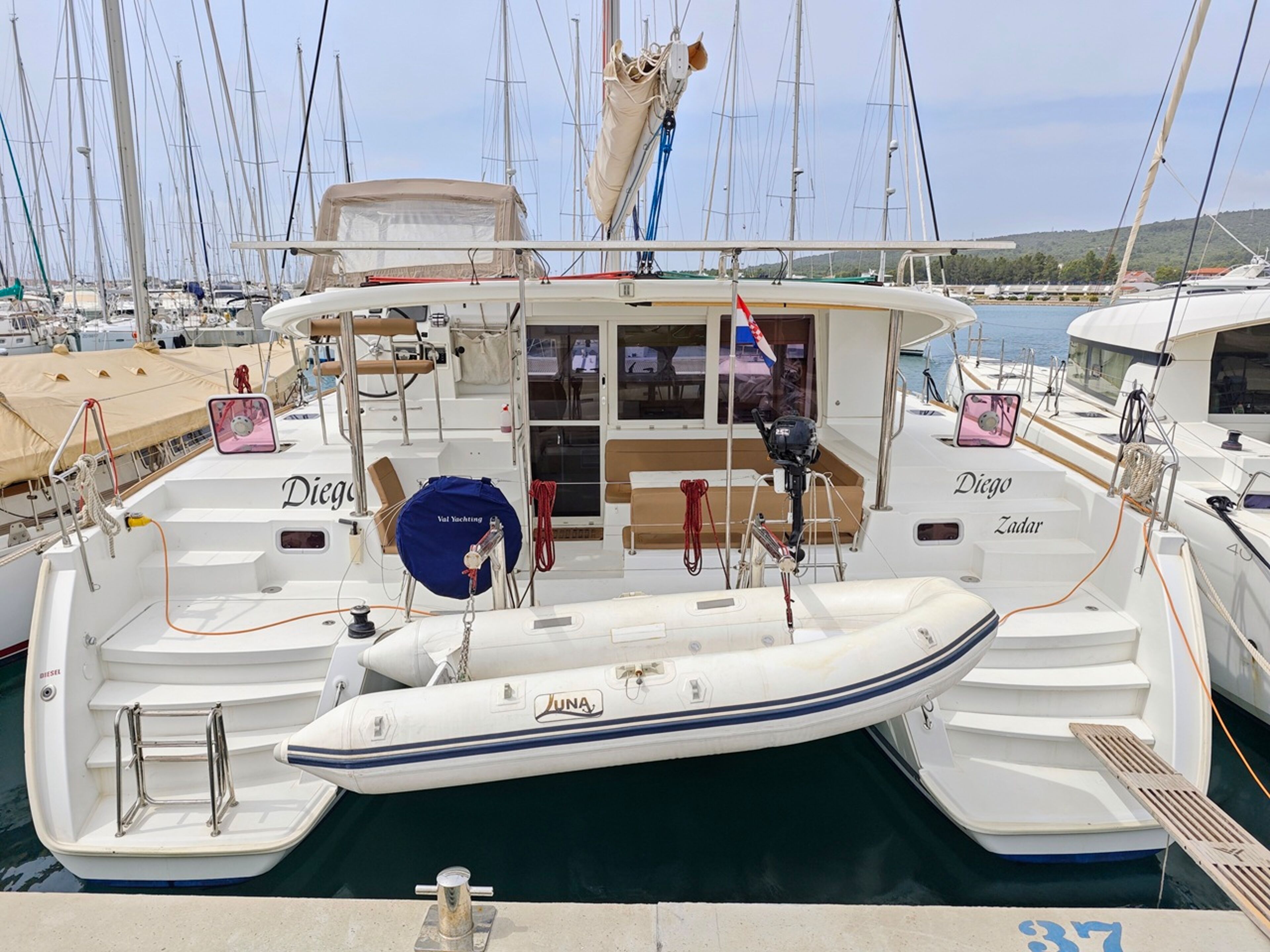Lagoon 400 S2 - 4 + 2 cab. Diego