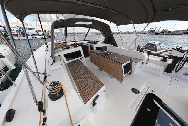 Dufour 470 - 5 cab. Sea Breeze