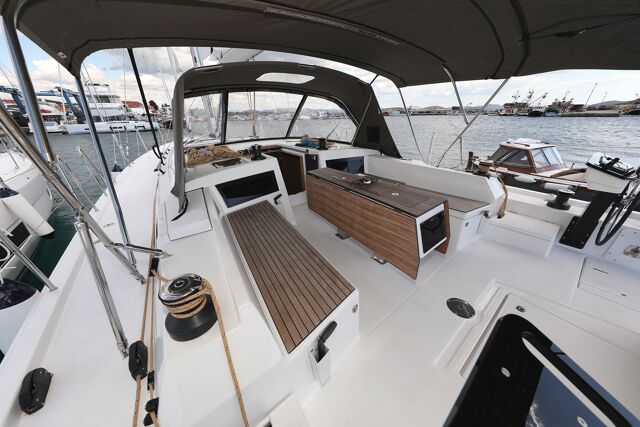 Dufour 470 - 5 cab. Sea Breeze