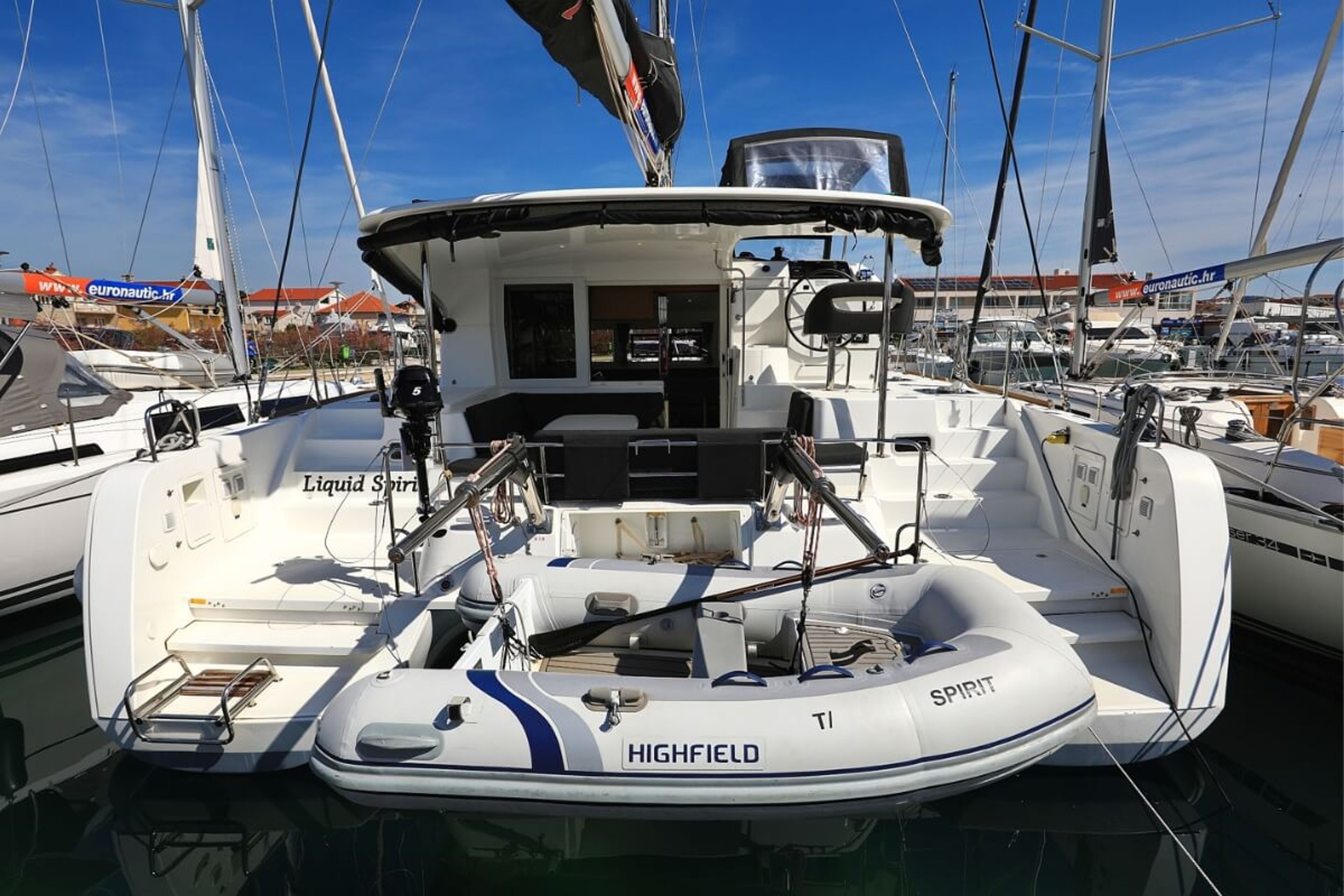 Lagoon 40 - 4 + 2 cab Liquid Spirit