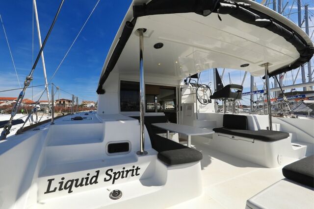Lagoon 40 - 4 + 2 cab Liquid Spirit