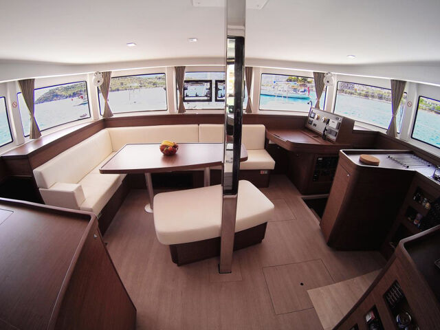 Lagoon 42 - 4 + 2 cab. Athina