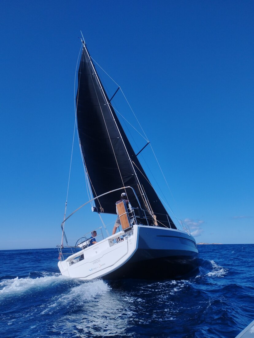 Dufour 37 - 3 cab. Viridis