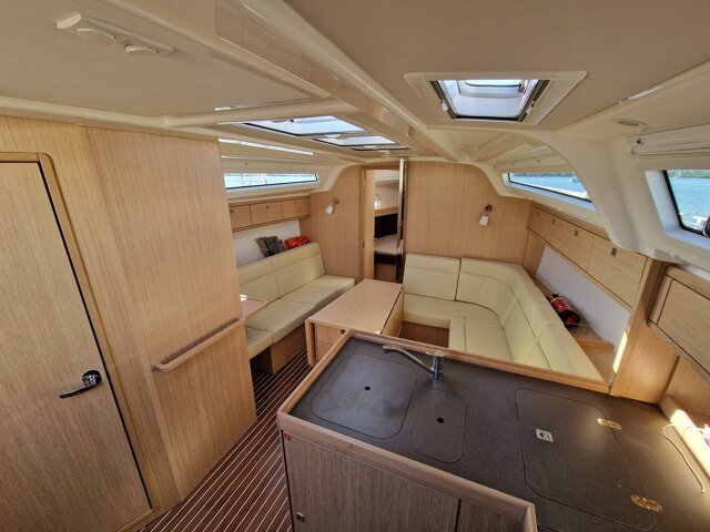 Bavaria Cruiser 37 - 3 cab. Sayra