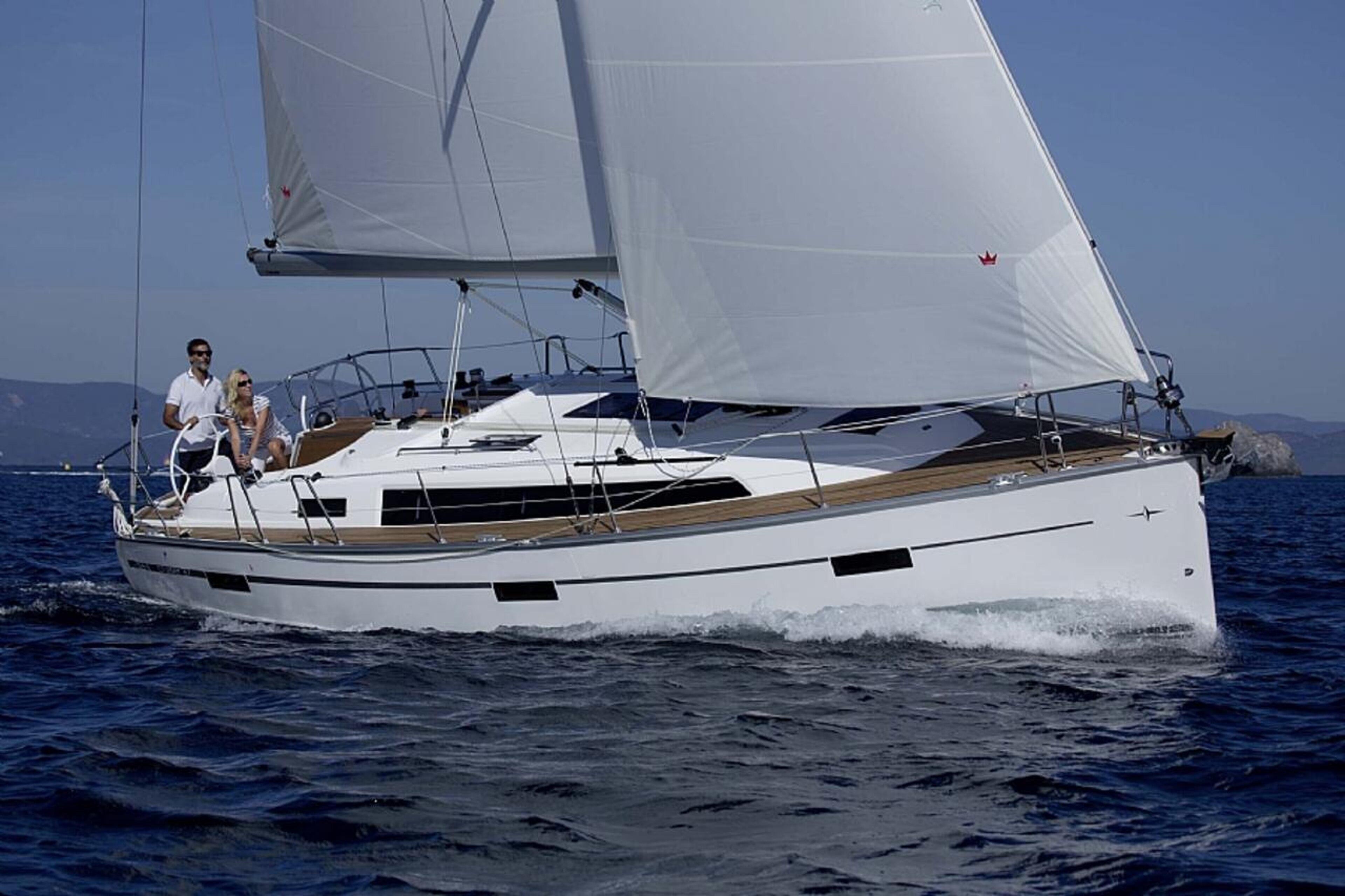 Bavaria Cruiser 37 - 3 cab. Sayra