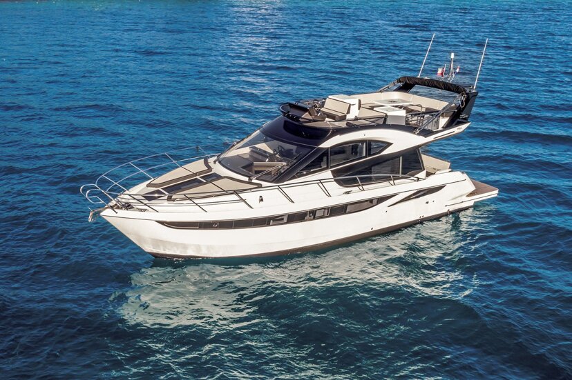 Galeon 420 Fly - 3 cab. Amber Blue