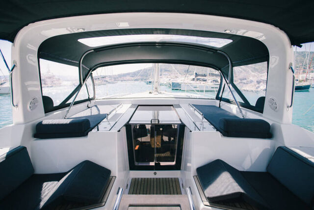 Oceanis 55 - 4 + 1 cab. Esther