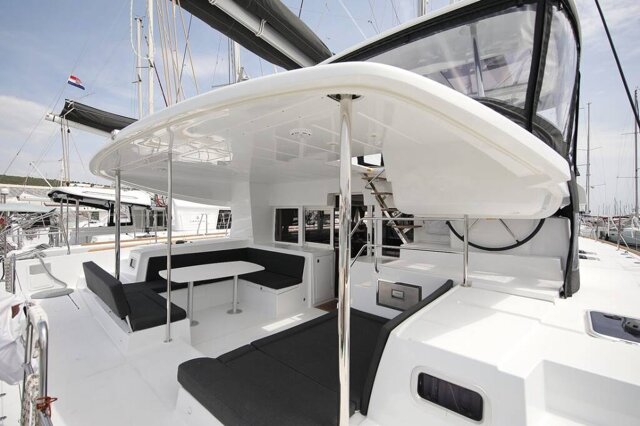 Lagoon 450 S - 4 + 2 cab. Hanna 1