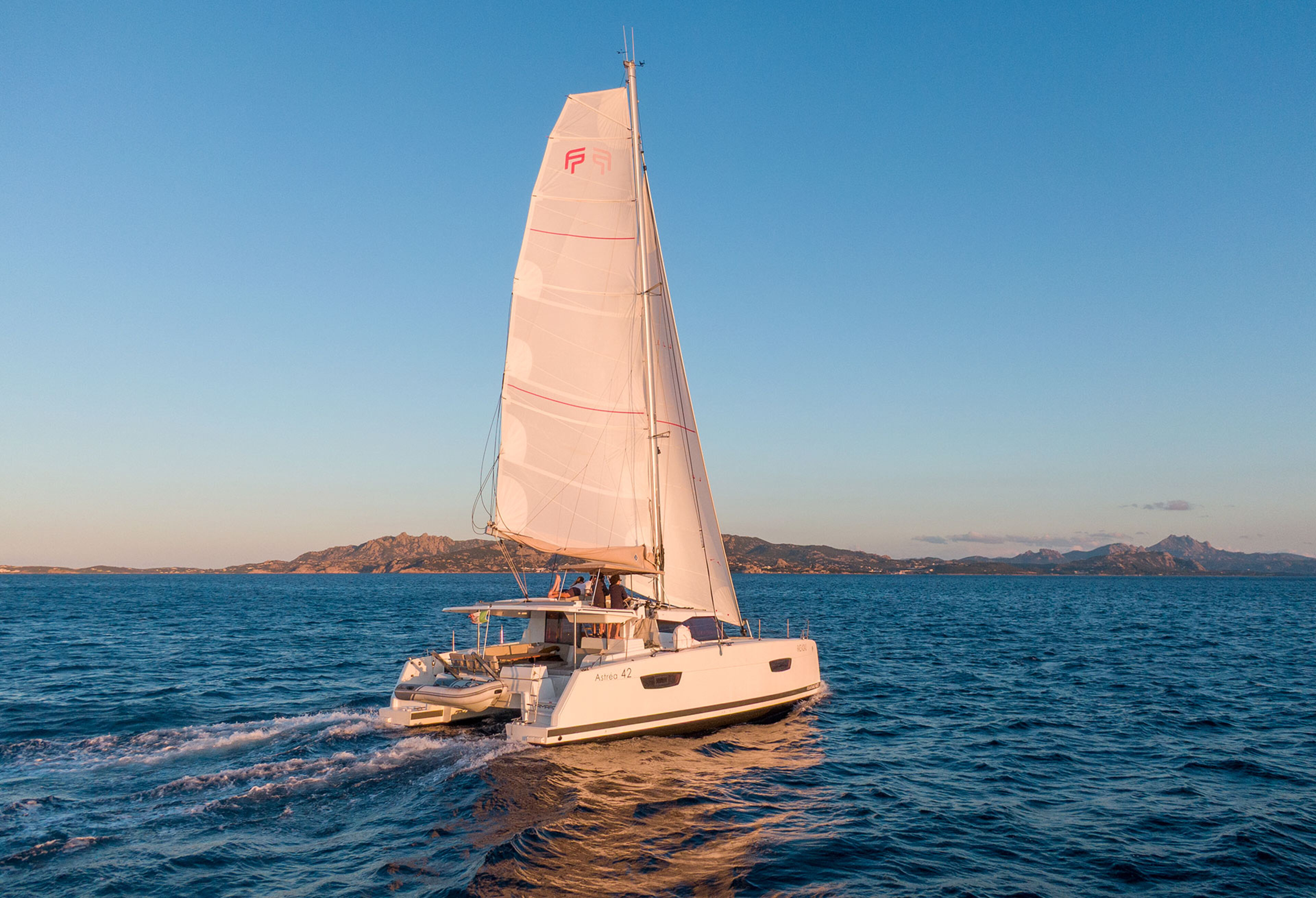 Fountaine Pajot Astrea 42 - 4 + 1 cab. Agitation