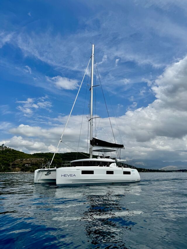 Lagoon 46 OW - 3 + 2 cab. Hevea