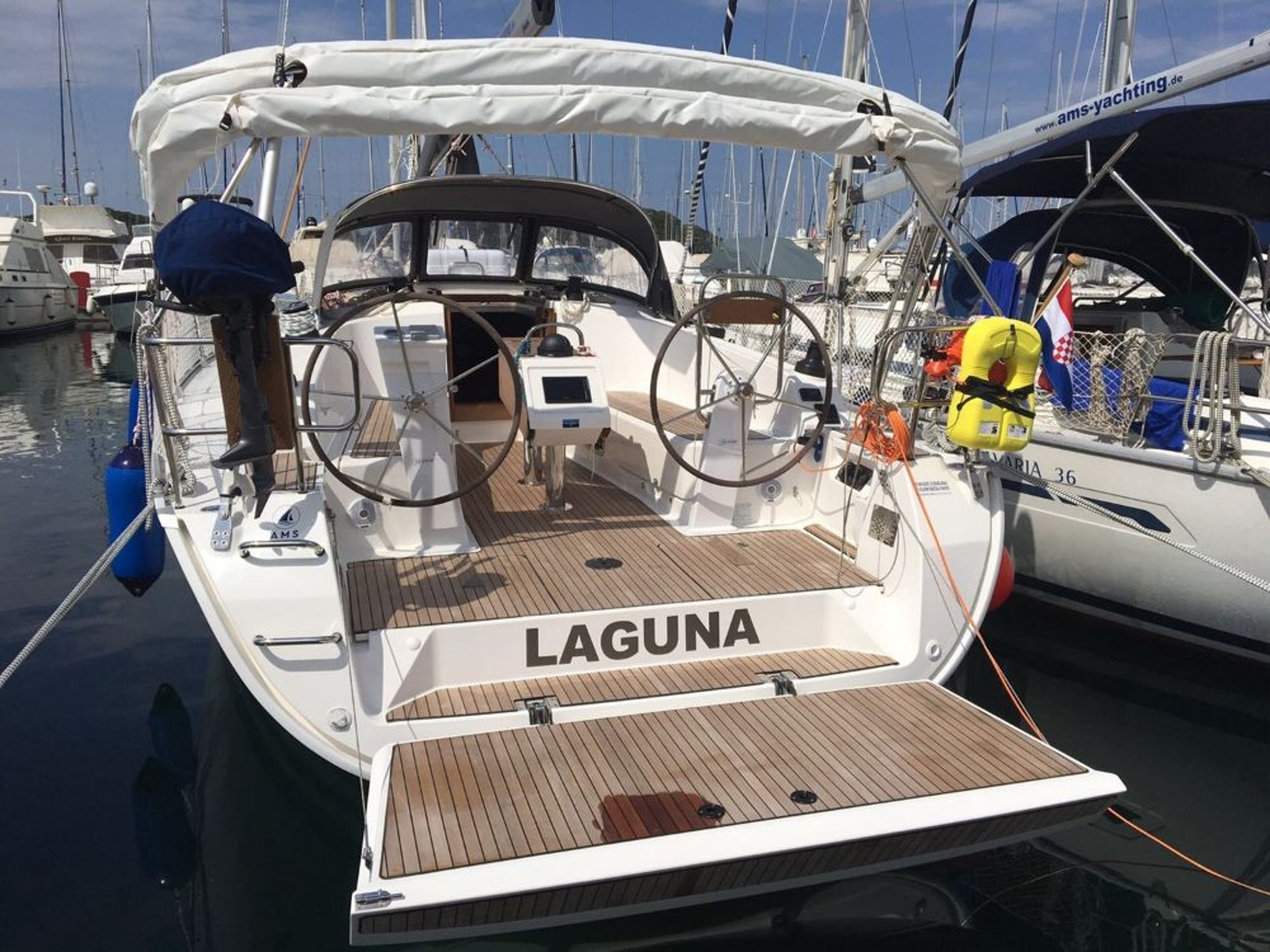 Bavaria Cruiser 41 - 3 cab. Laguna