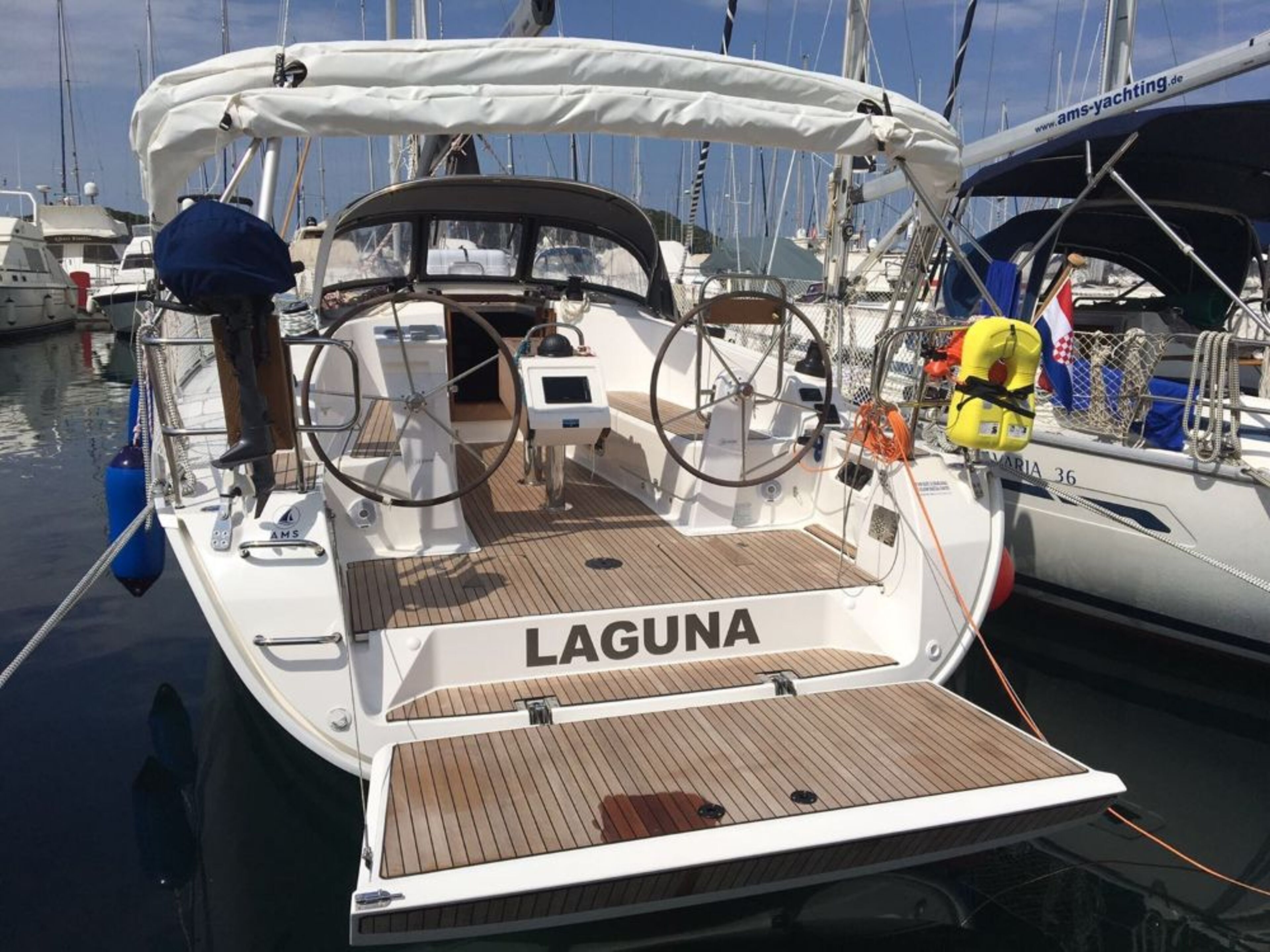 Bavaria Cruiser 41 - 3 cab. Laguna