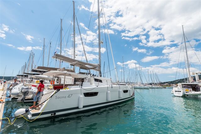 Fountaine Pajot Saona 47 Quintet - 5 + 1 cab. Sunny Wave