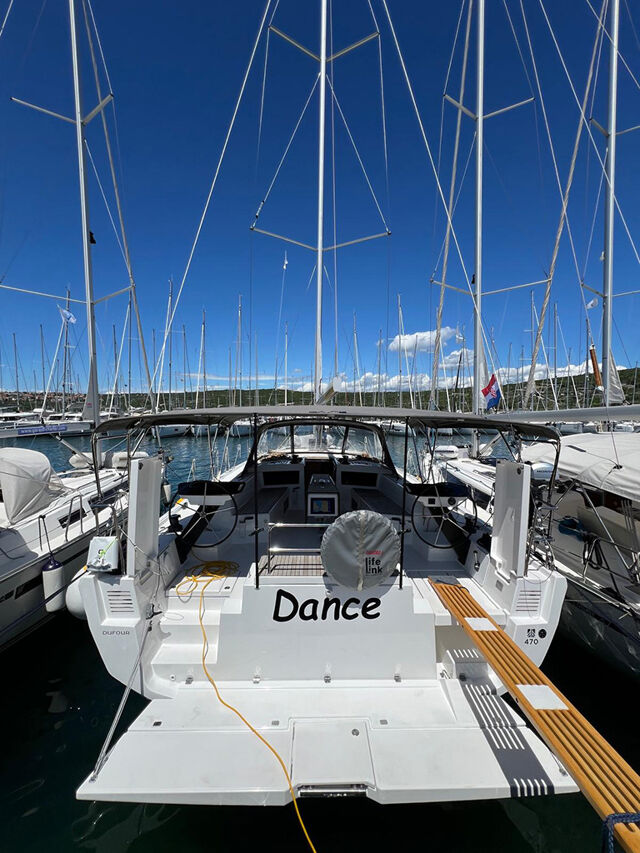 Dufour 470 - 5 cab. Dance