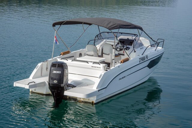 Beneteau Flyer 8 SUNdeck Beneteau Flyer 8 #2