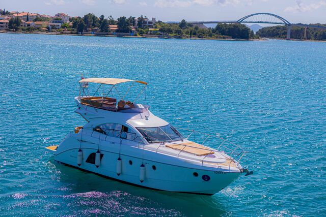 Monte Carlo 47 Fly Lamona