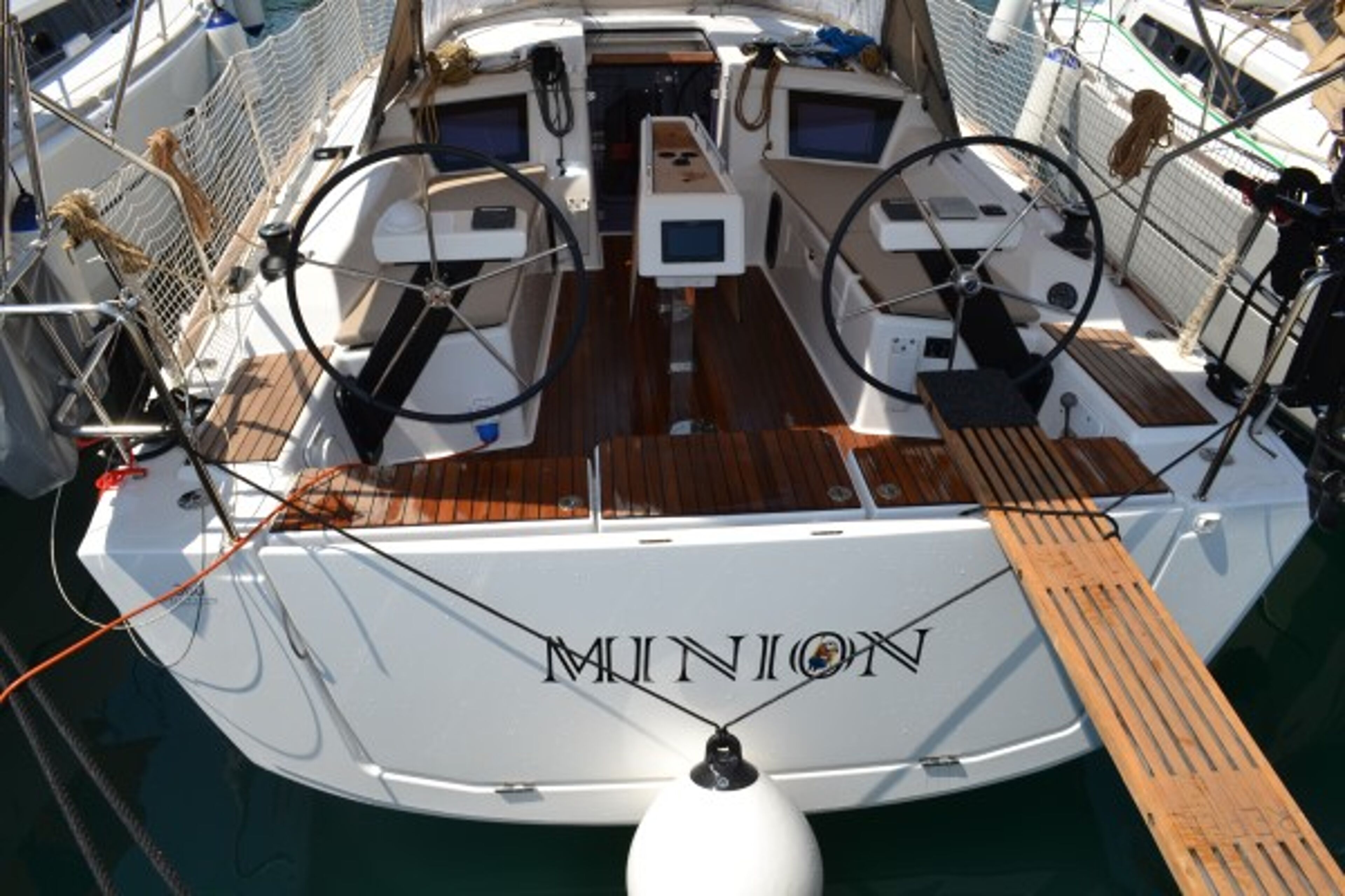 Dufour 360 GL - 3 cab. Minion