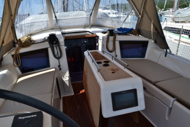 Dufour 360 GL - 3 cab. Minion