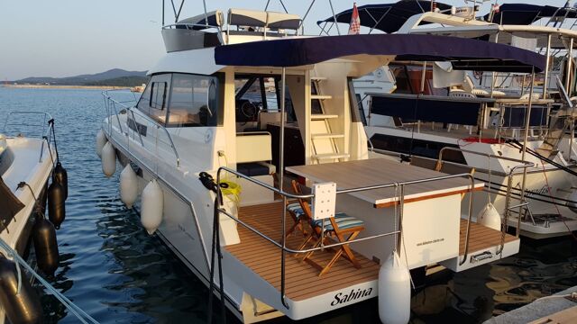 Platinum 989 Fly Sabina