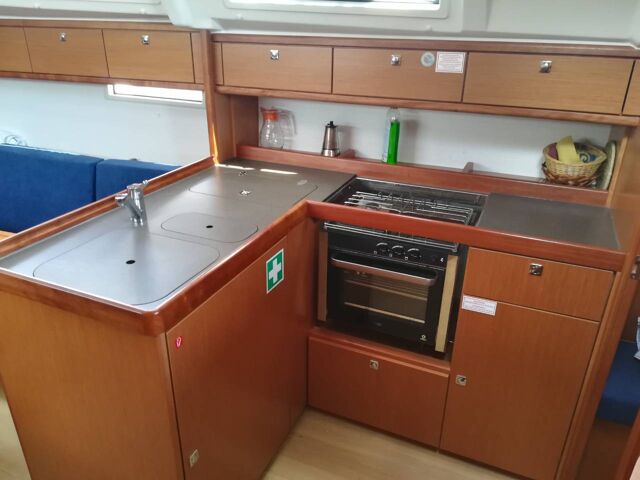Bavaria Cruiser 37 - 3 cab. Mayan